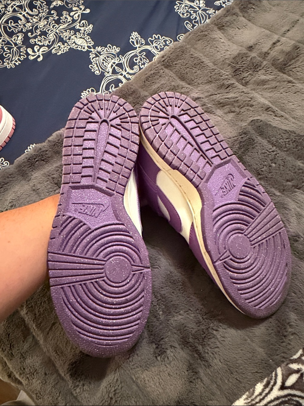 Nike Women’s Low-Top Sneakers — Purple & Cream - Picture 5 of 9